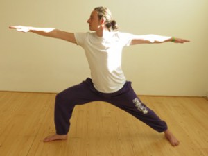 heldenhouding hatha yoga virabhadrasana